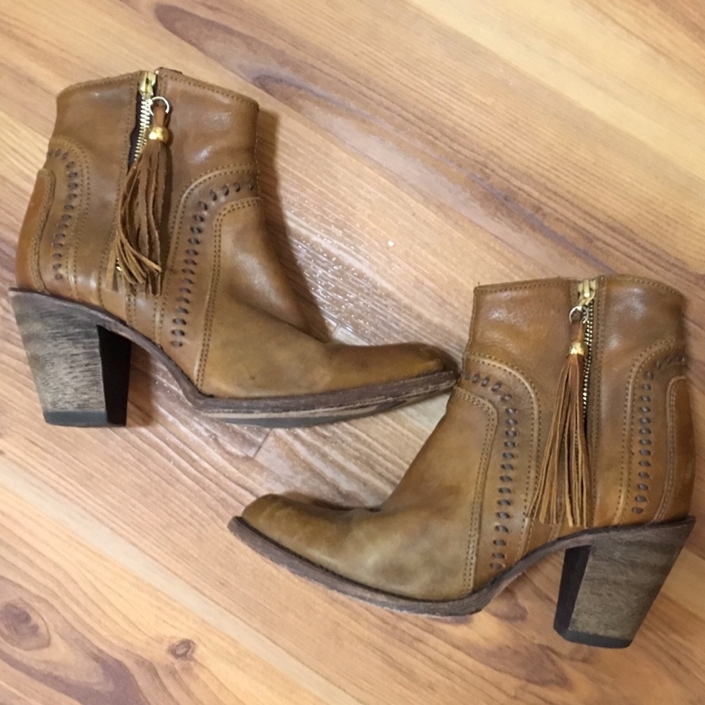 Corral Vintage Cowgirl Ankle Boots